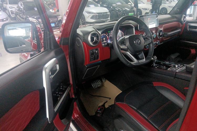 Used BAIC Off-Road BJ40 2018 PLUS 2.3T Automatic Four-Wheel Drive Flagship Version China V Emission Standard Interior 3