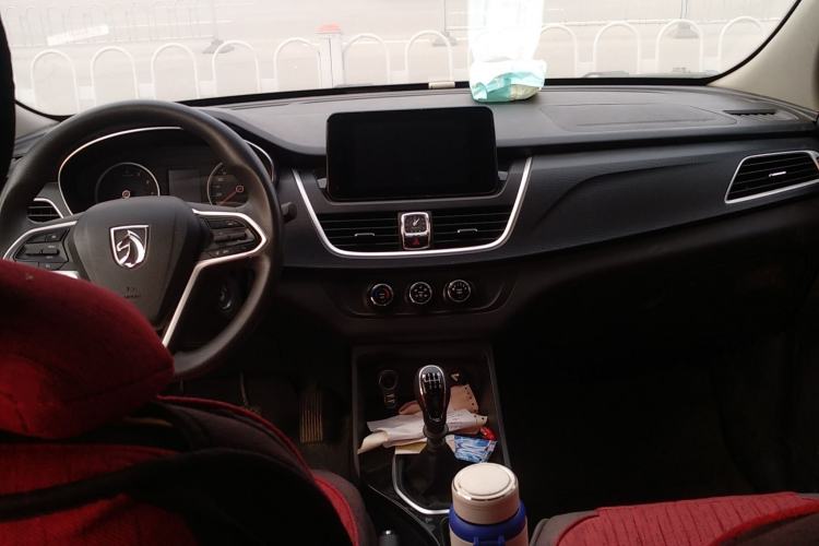 Used Baojun 730 2019 1.5L Manual Fashion Model 7-seater National V