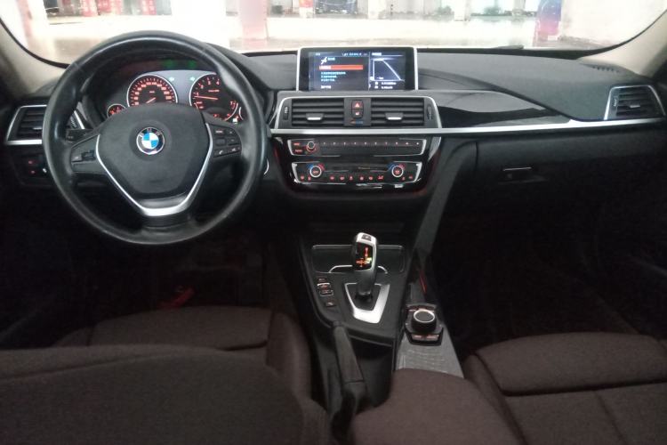 Used BMW 3 Series 2018 320Li Fashion Model
