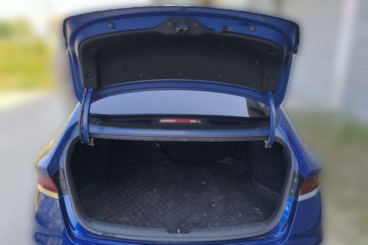 Used Hyundai Lafesta 2019 280TGDi Smart Speed Version China VI Standard Trunk