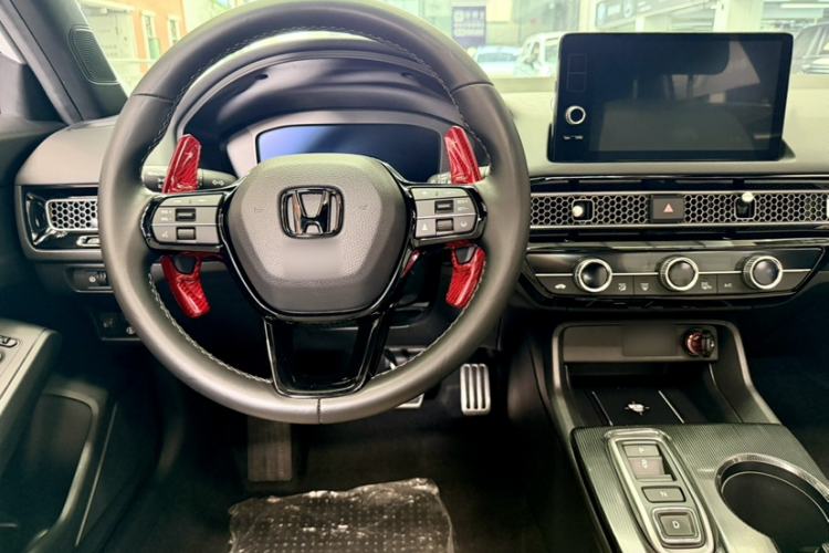 Used Honda Civic 2023 HATCHBACK 2.0L eHEV Extreme Control Edition Interior 10