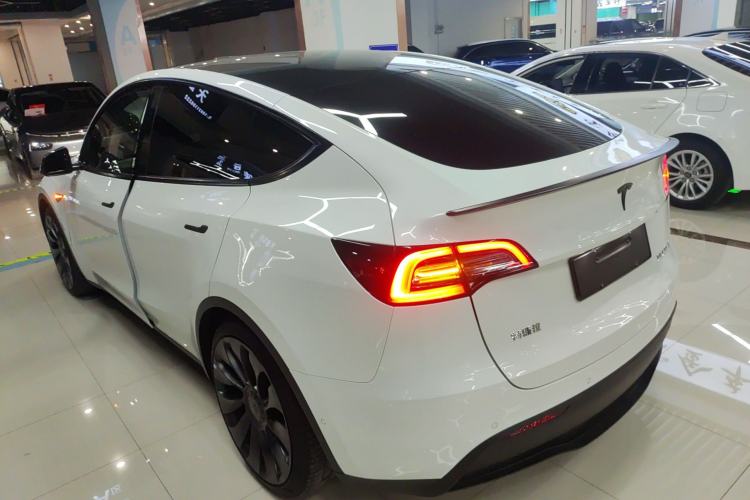 Used Tesla Model Y 2022 Performance High-Performance All-Wheel-Drive Version Rear Left 45 Deg