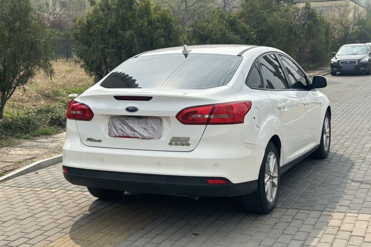 Used Ford Focus 2018 Sedan Classic 1.6L Automatic Trendy SmartDrive Edition