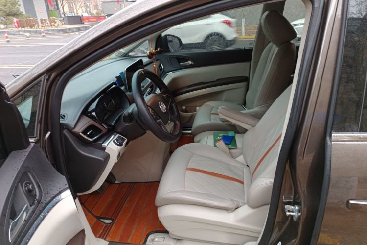 Used Buick GL8 2023 Land Executive Class Smart Enjoyment Model
