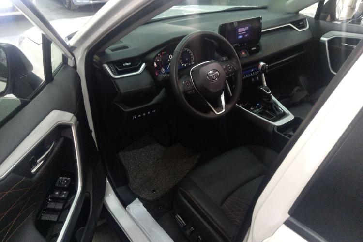 Used Toyota RAV4 2024 2.0L CVT Two-Wheel Drive Fashion Plus Edition