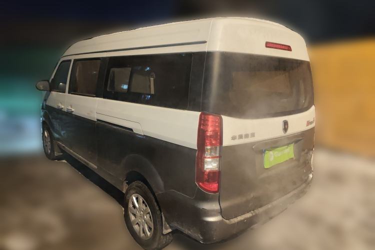 Used Jinbei New Hiace S 2022 1.5L Wealth Edition Non-Air-Conditioned Bus China VI Standard SWC15M