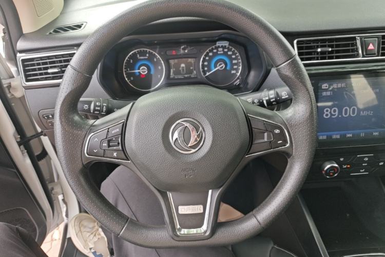 Used Dongfeng Fengon 580 2021 Revised ☆ Star Edition 1.8L Manual Elite Version Steering Wheel