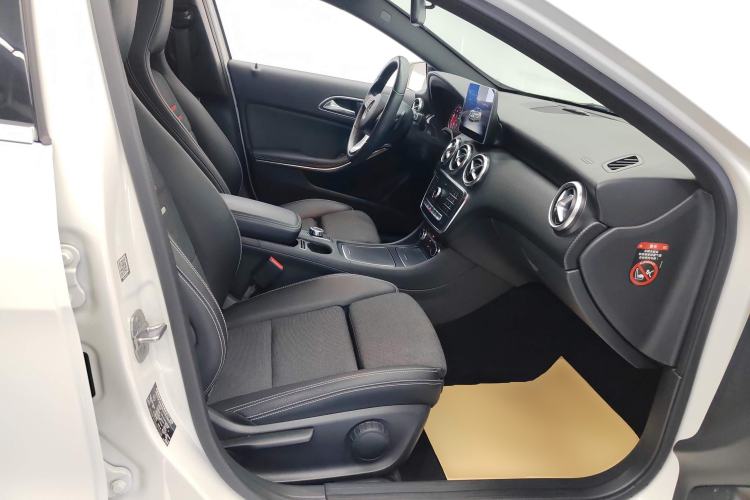 Used Mercedes-Benz A-Class 2018 A 200 Dynamic Edition Right Front Seat