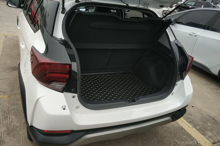 Used Toyota YARiS L Zhi Xuan 2021 X-Trail X 1.5L CVT Prestige Edition
