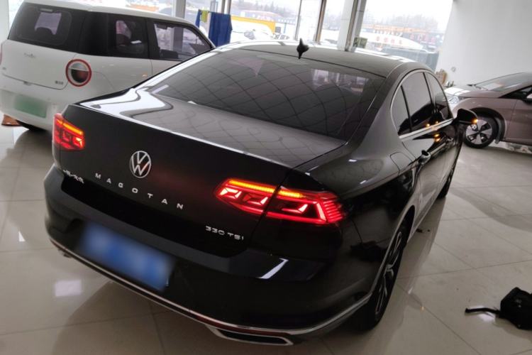 Used Volkswagen Magotan 2020 330TSI DSG Luxury Edition Rear Right 45 Deg