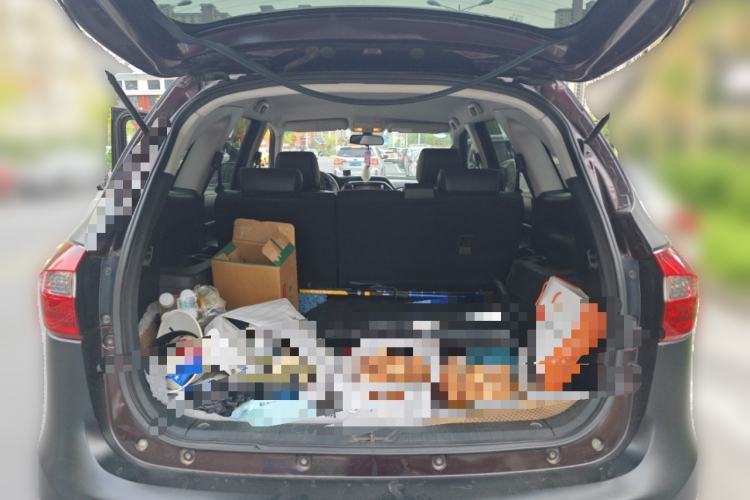 Used JMC Yusheng S350 2016 2.4T Automatic 4x4 Diesel Luxury 5-Seater Trunk