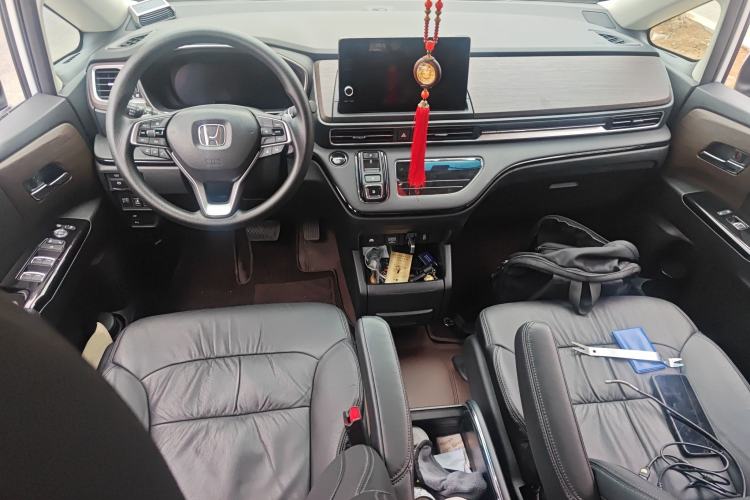 Used Honda Odyssey 2024 2.0L eHEV Sharp & Smart Edition
