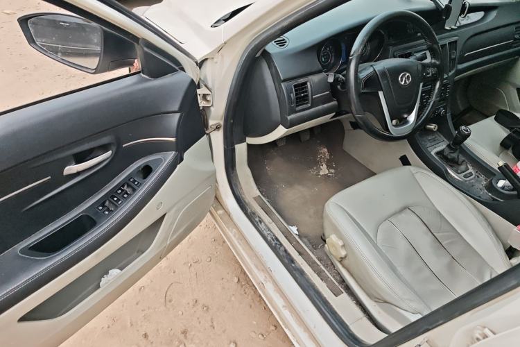 Used BAIC Senova D50 2014 1.5L manual comfort version
