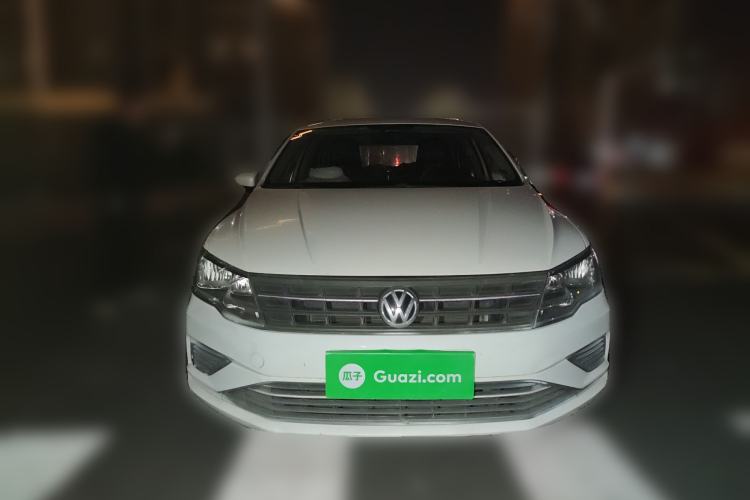 Used Volkswagen Jetta 2015 Value Edition 1.6L Manual Fashionable Style
