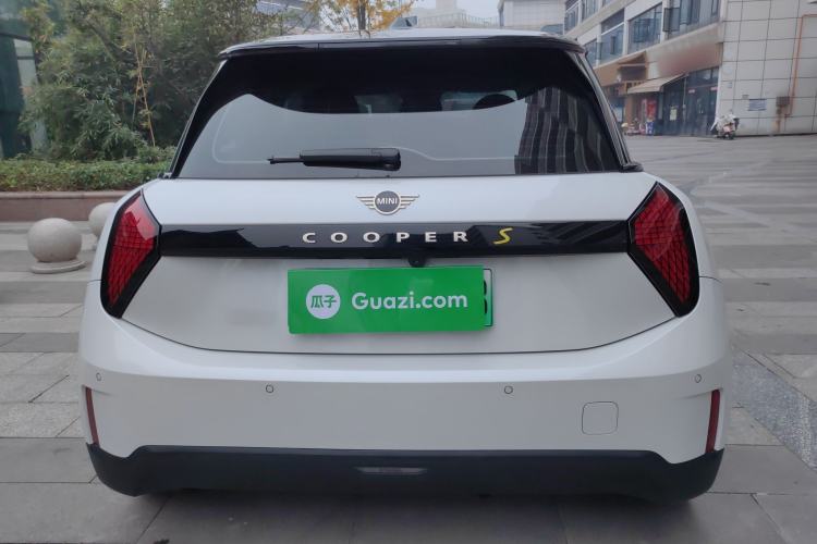 Used MINI Electric MINI COOPER 2024 452km COOPER SE Artist