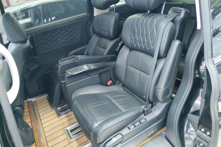 Used Honda Elysion 2019 2.0L Hybrid Luxury Edition