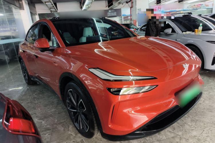 Used ONVO L60 2024 60 kWh All-Wheel Drive Front Right 45 Deg