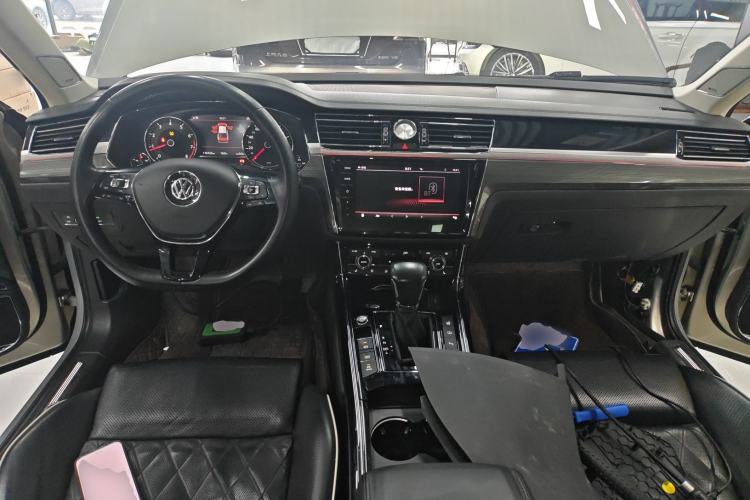 Used Volkswagen Phideon 2018 380TSI Two-Wheel-Drive Flagship Edition