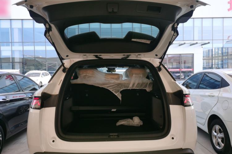 Used BYD Song L DM-i 2024 112 km Leading Edition