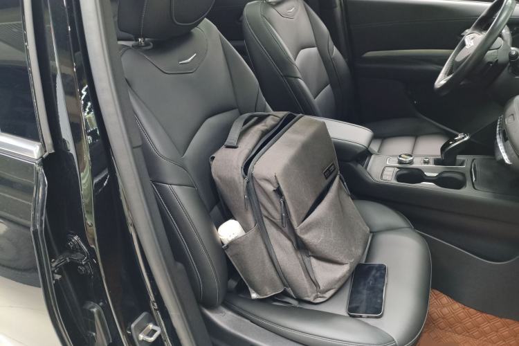 Used Cadillac XT4 2021 28T Two-Wheel Drive Leading Version Right Front Seat