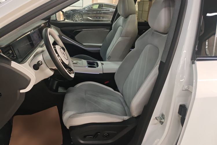 Used VOYAH FREE 2025 318 318 km Rear-Drive Touring Edition Left Front Seat