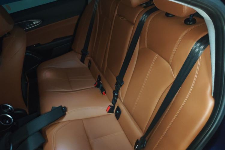 Used Alfa Romeo Giulia 2021 2.0T 280HP Luxury Edition
