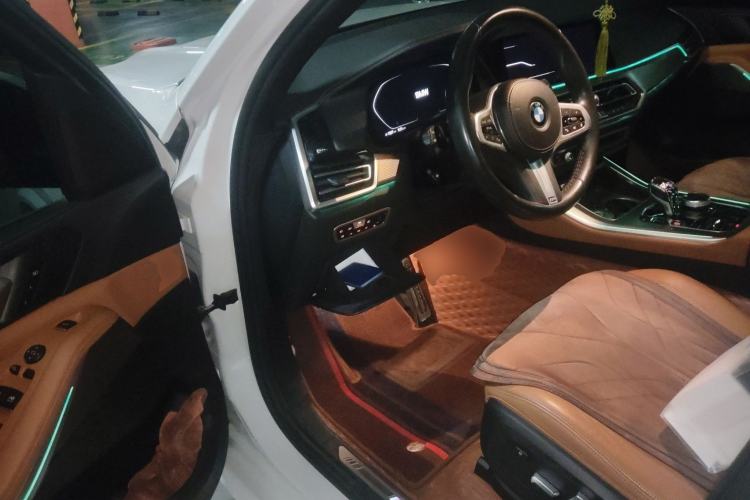 Used BMW X5 2020 xDrive40i 3.0T Standard Edition Middle East Driver Seat