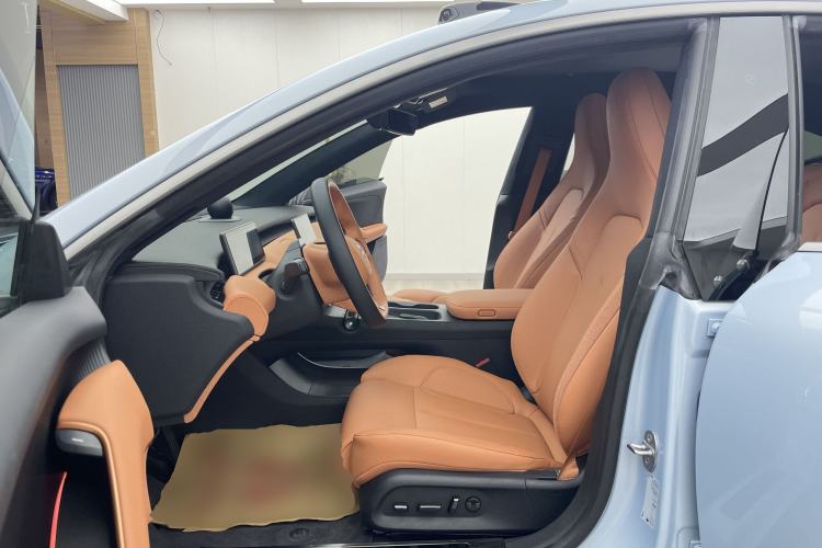 Used Nio ET5 2022 100 kWh Left Front Seat