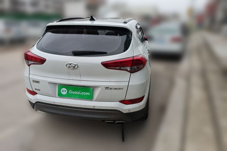 Used Hyundai Tucson 2015 1.6T Dual-Clutch Two-Wheel-Drive Smart Model Rear Right 45 Deg
