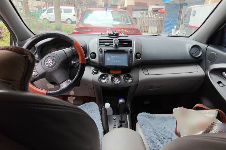 Used Toyota RAV4 2009 2.4L Automatic Luxury Navigation Edition