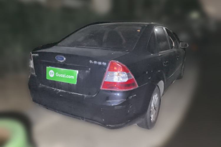 Used Ford Focus 2011 Sedan 1.8L Manual Comfort Model
