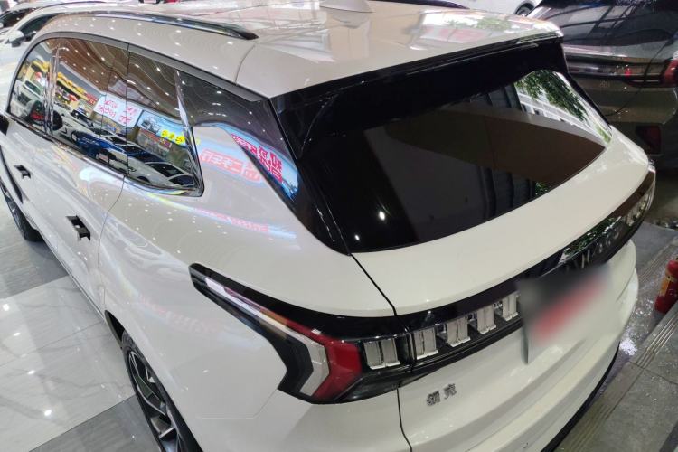 Used Lynk & Co 09 2021 2.0T Halo Six-Seater
