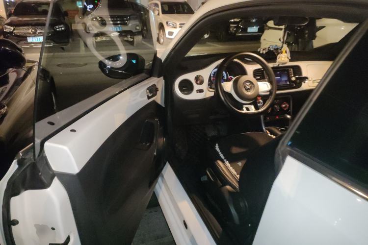 Used Volkswagen Beetle 2015 180TSI model Driver Seat