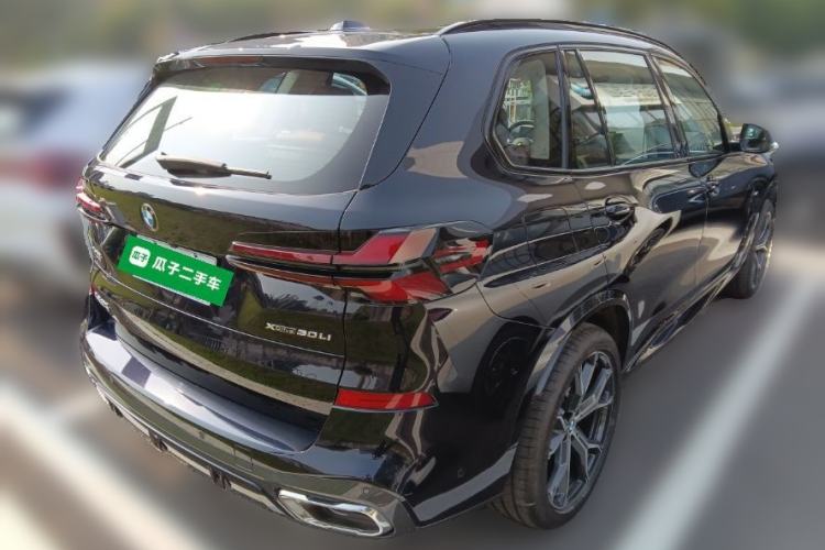 Used BMW X5 2023 xDrive 30Li Luxury M Sport Night Edition Package Rear Right 45 Deg