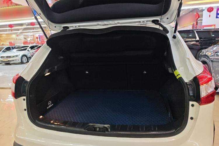 Used Nissan Qashqai 2017 2.0L CVT Smart Enjoyment Version China VI Standard