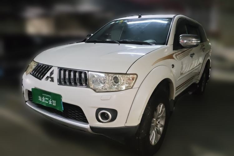 Used Mitsubishi Pajero Sport 2011 3.0L Luxury Navigation Edition