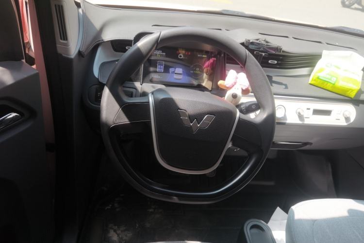 Used Wuling Hongguang MINIEV 2022 Macaron Premium Model – Lithium Iron Phosphate