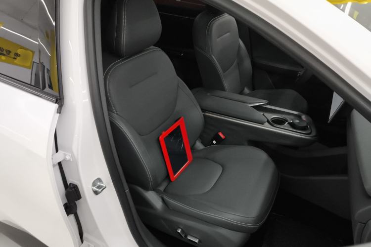 Used ARCFOX Alpha T5 2026 Model Pure Electric 560 Yuanjing Smart Driving Version
