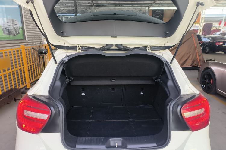 Used Mercedes-Benz A-Class (Import) 2015 A 180
