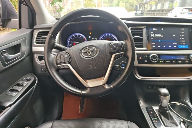 Used Toyota Highlander 2018 2.0T Four-Wheel Drive Prestige Version 7 Seats China VI Standard
