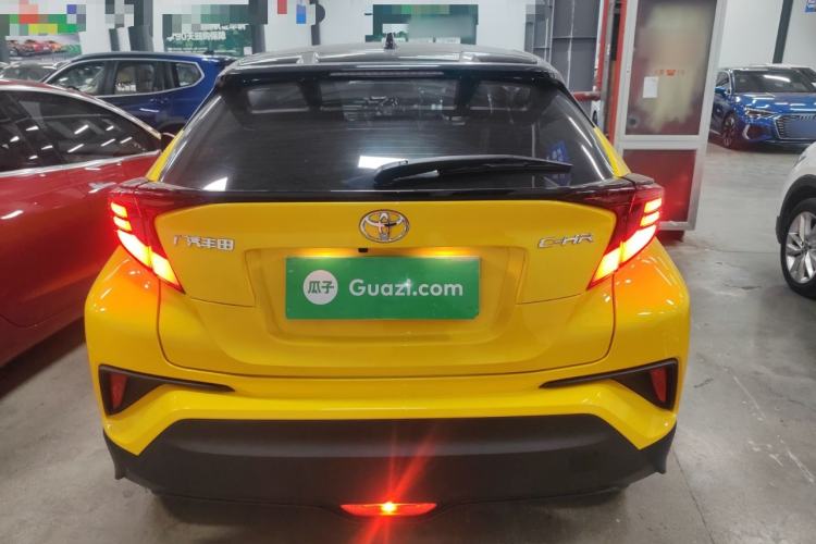 Used Toyota C-HR 2021 2.0L Luxury Edition Rear
