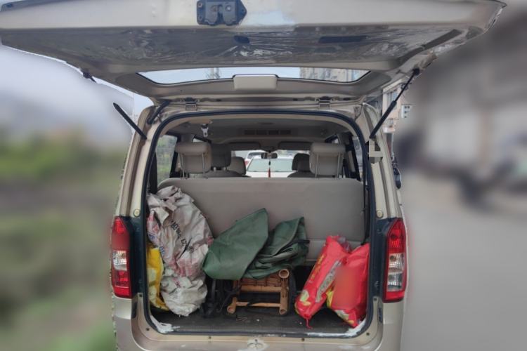 Used Wuling Rongguang V 2016 1.5L Standard Version Trunk