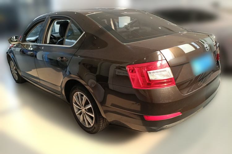 Used Skoda Octavia 2017 1.6L Automatic Chuanxing Edition Rear Left 45 Deg