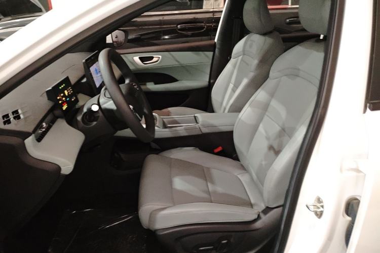 Used Roewe D6 2025 450km Deluxe Edition