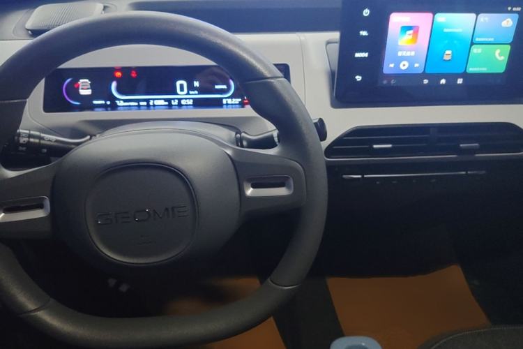 Used Geely Galaxy Panda 2023 Panda Mini 200km Endurance Bear