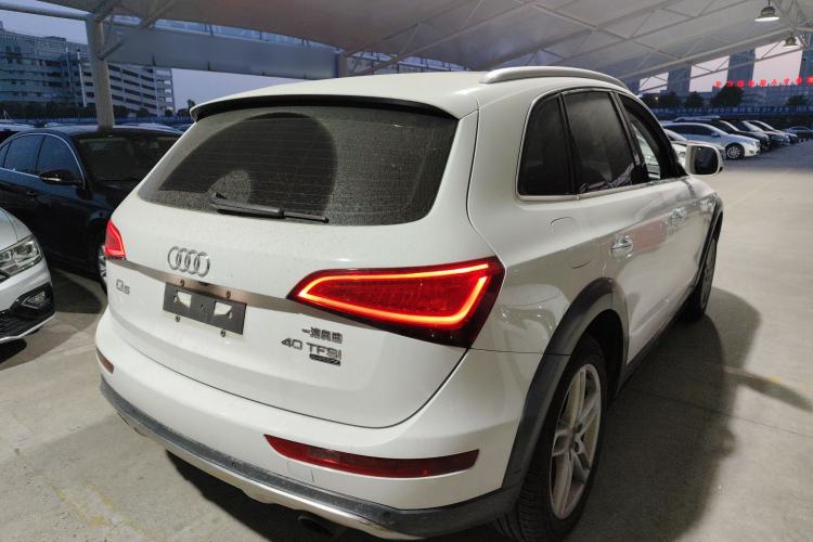 Used Audi Q5 2017 Plus 40 TFSI Technology Model Rear Right 45 Deg