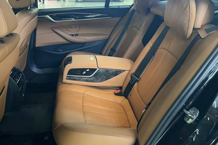 Used BMW 5 Series 2018 Restyled 530Li Leading Edition M Sport Package