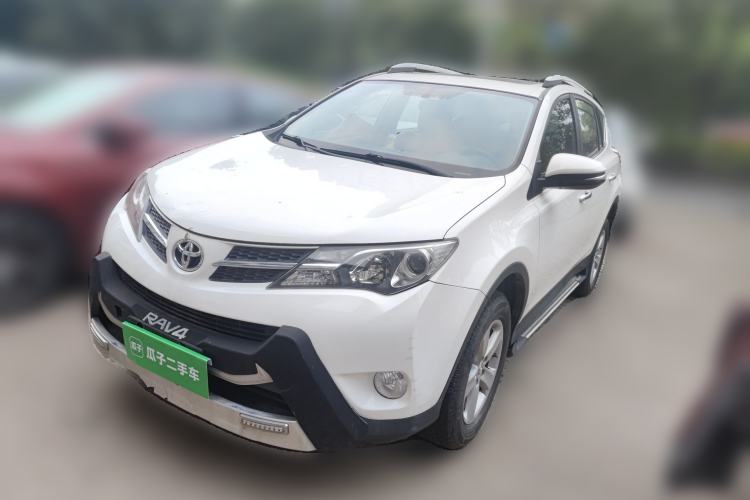 Used Toyota RAV4 2013 2.0L CVT Four-Wheel Drive New Edition