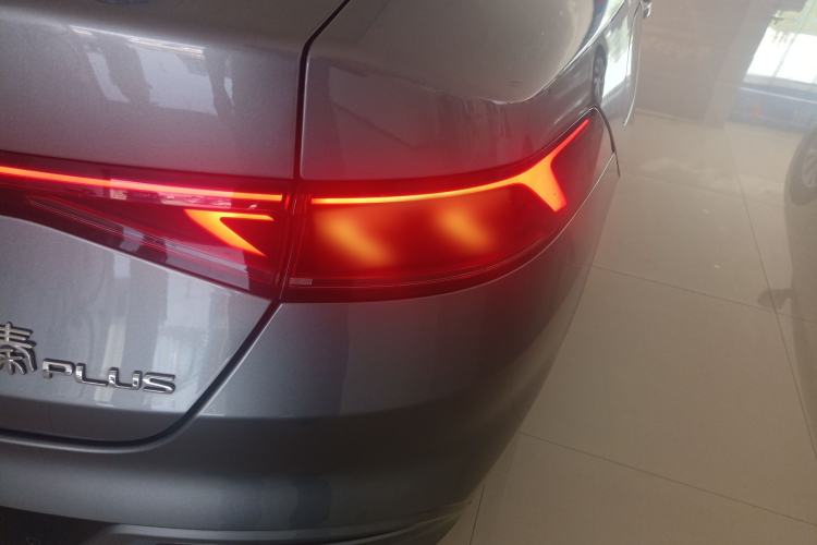 Used BYD Qin PLUS 2021 DM-i 55KM Flagship Model
