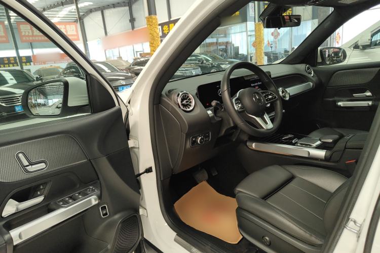 Used Mercedes-Benz GLB 2020 Updated GLB 200 Dynamic Edition Driver Seat